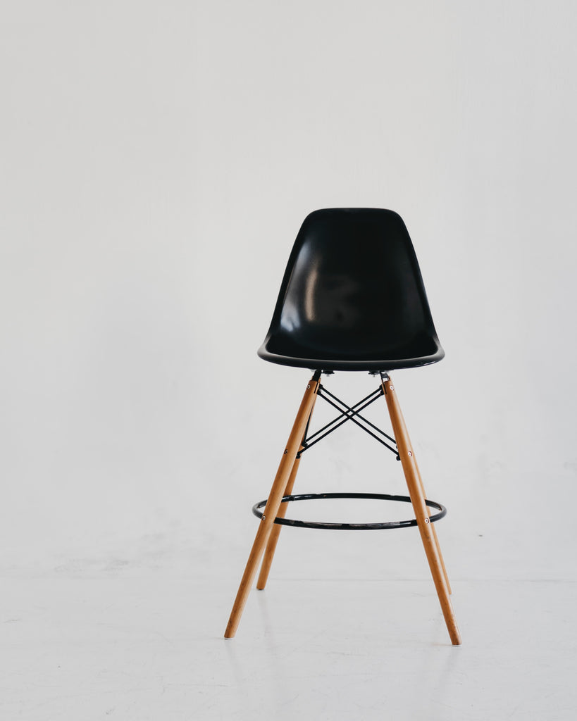 Black Three Legs Chair